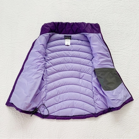 Patagonia Women's Down Sweater Vest‎ - Picture 3 of 3